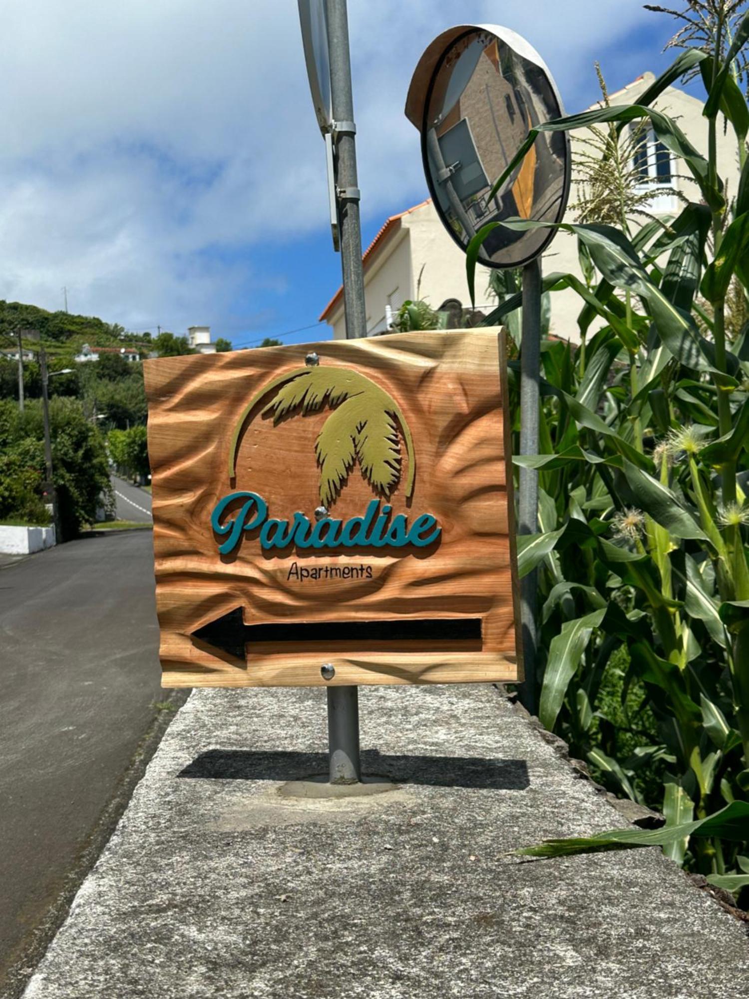 Paradise Apartments III Santa Cruz das Flores Eksteriør billede